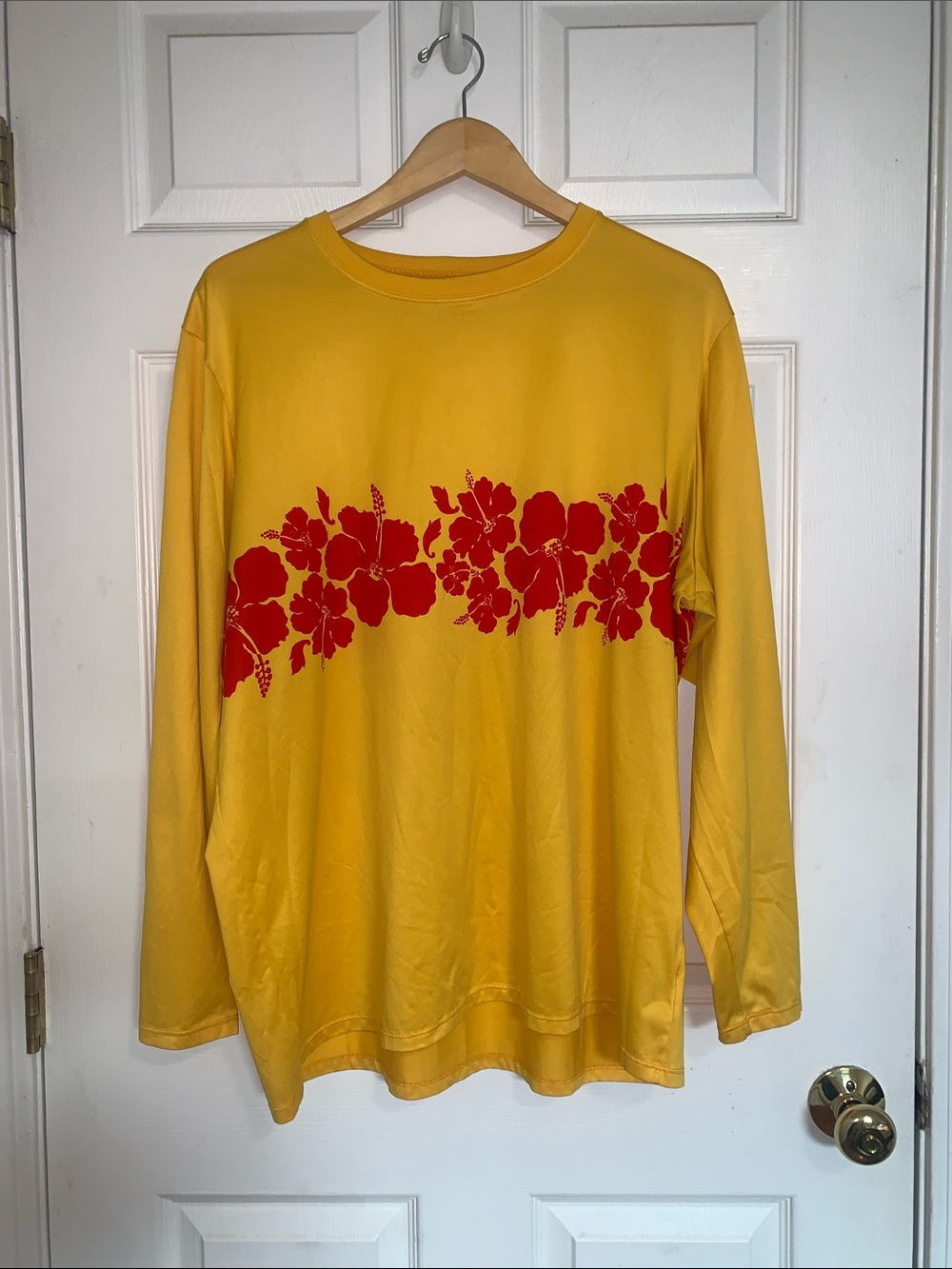 Patagonia  VTG men’s Long-Sleeve Capilene Yellow Red Floral Pattern Beach wear